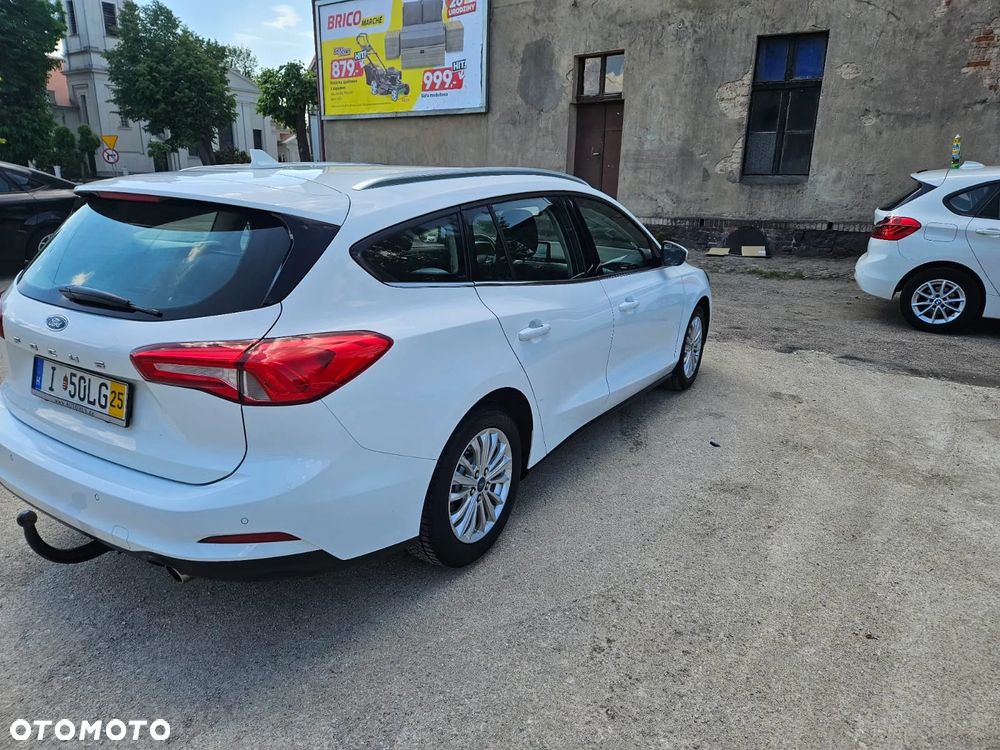 Ford Focus - 11