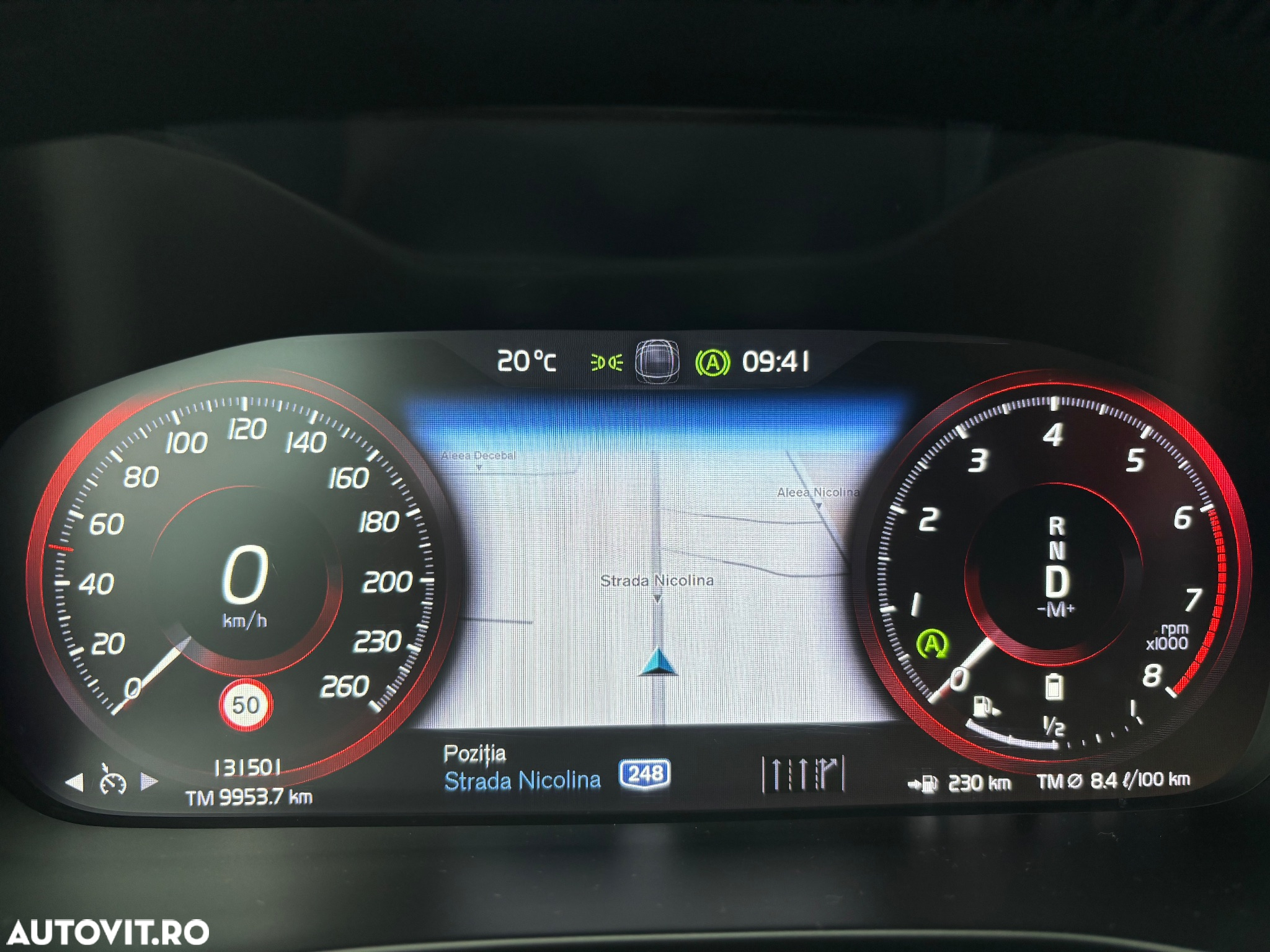 Volvo XC 40 B4 AT8 AWD Mild Hybrid R-Design - 11