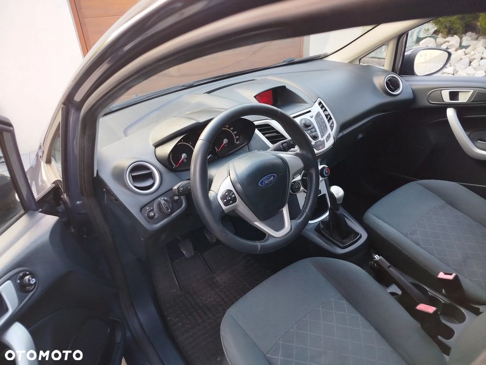 Ford Fiesta 1.25 Titanium EU5 - 5