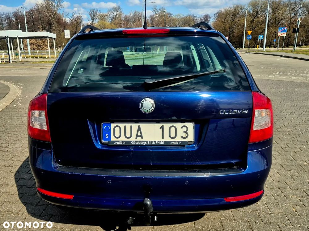 Skoda Octavia 2010 photo 4