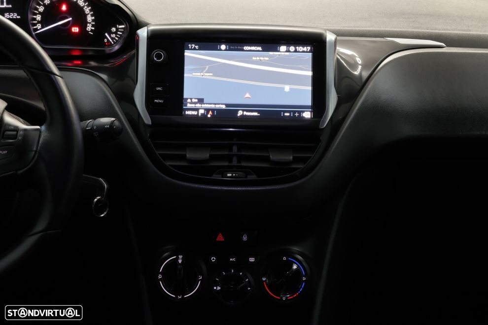 Peugeot 208 1.2 PureTech Active - 17