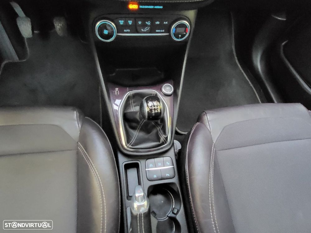 Ford Fiesta 1.5 TDCi Vignale - 6