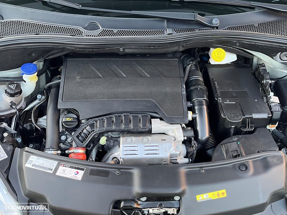 Peugeot 208 1.2 PureTech GT Line - 12