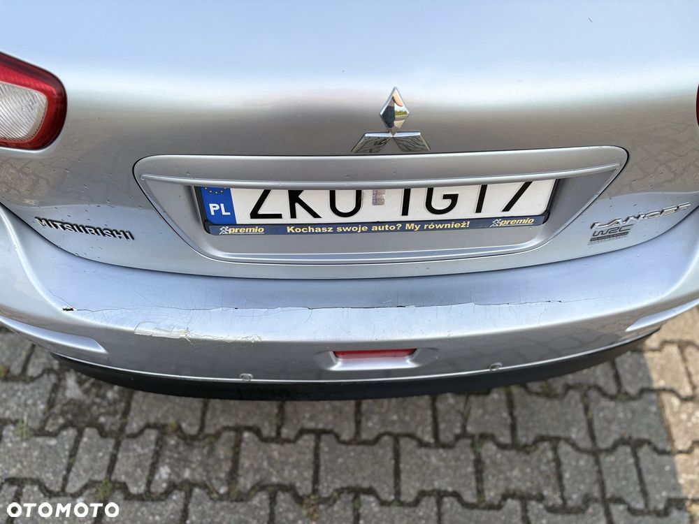 Mitsubishi Lancer - 9