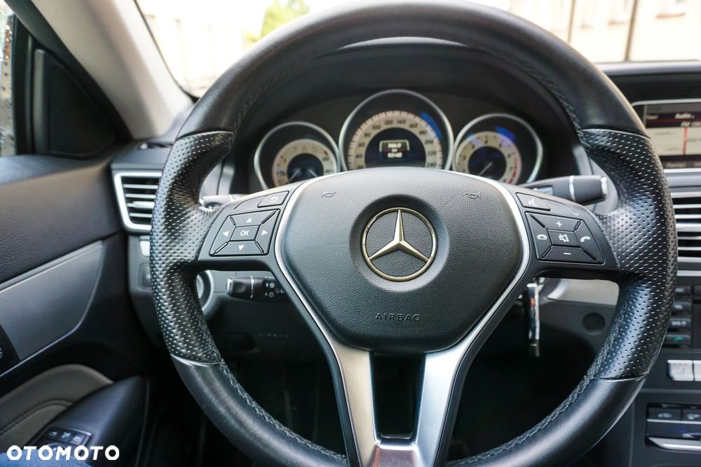 Mercedes-Benz Klasa E 200 7G-TRONIC - 28