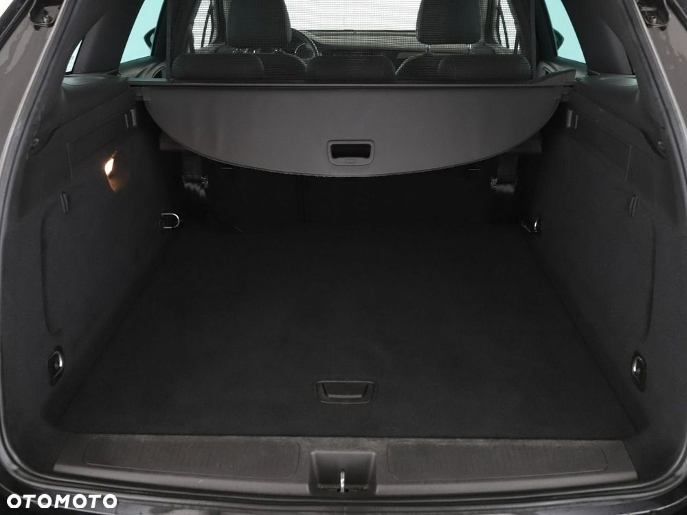 Opel Astra 1.2 T Elegance S&S - 21