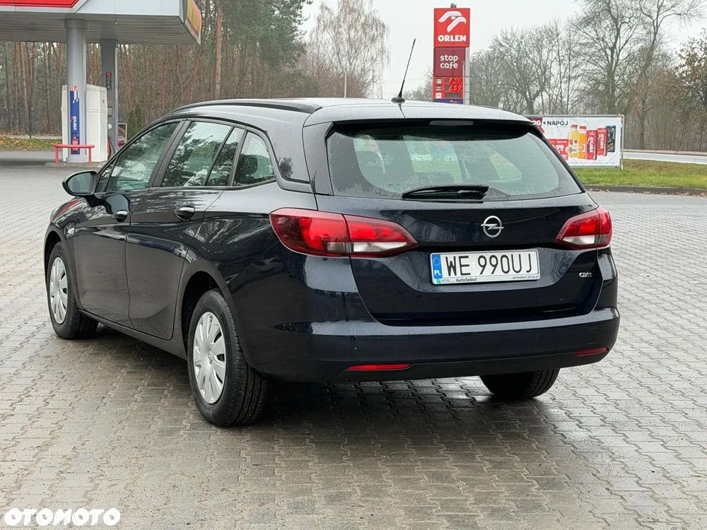 Opel Astra 1.6 CDTI Enjoy - 3