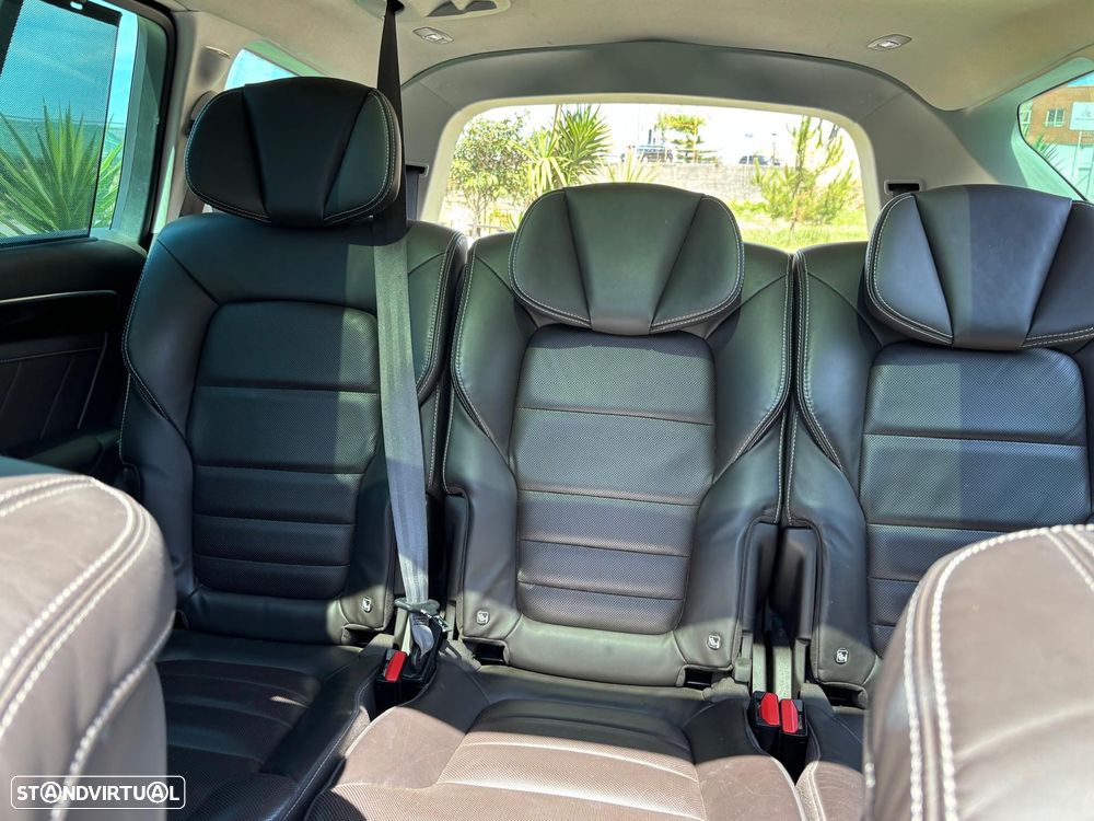 Renault Espace 1.8 TCe Initiale Paris 7L EDC - 8