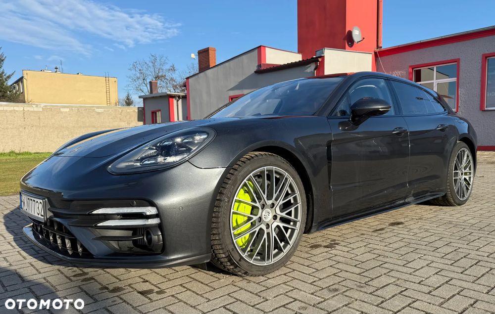 Porsche Panamera Turbo S E-Hybrid - 4