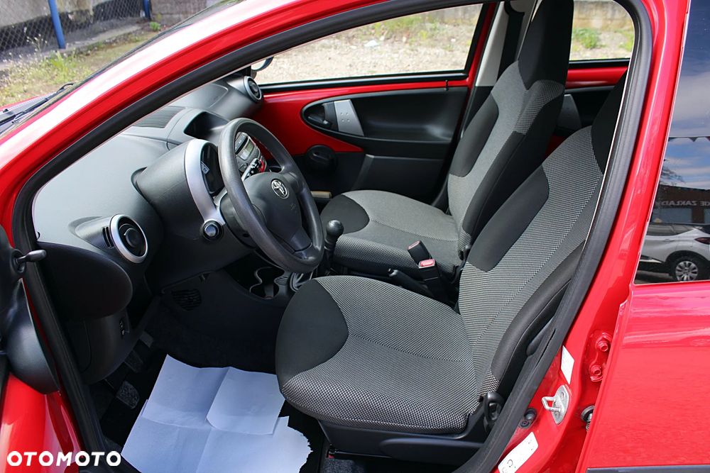 Toyota Aygo - 12