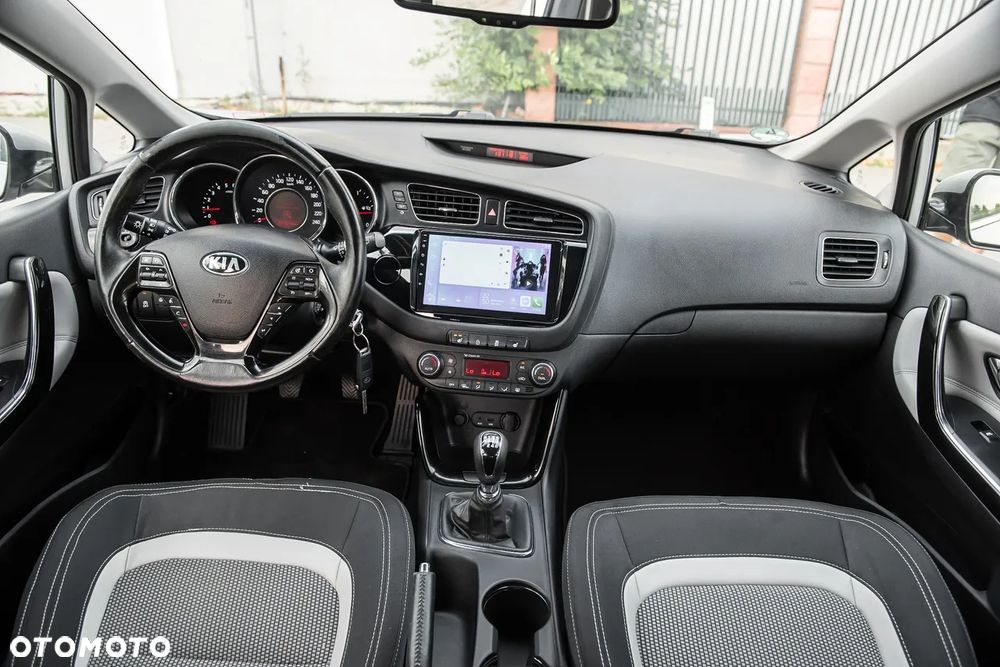 Kia Ceed 1.6 CRDi 128 Spirit - 6