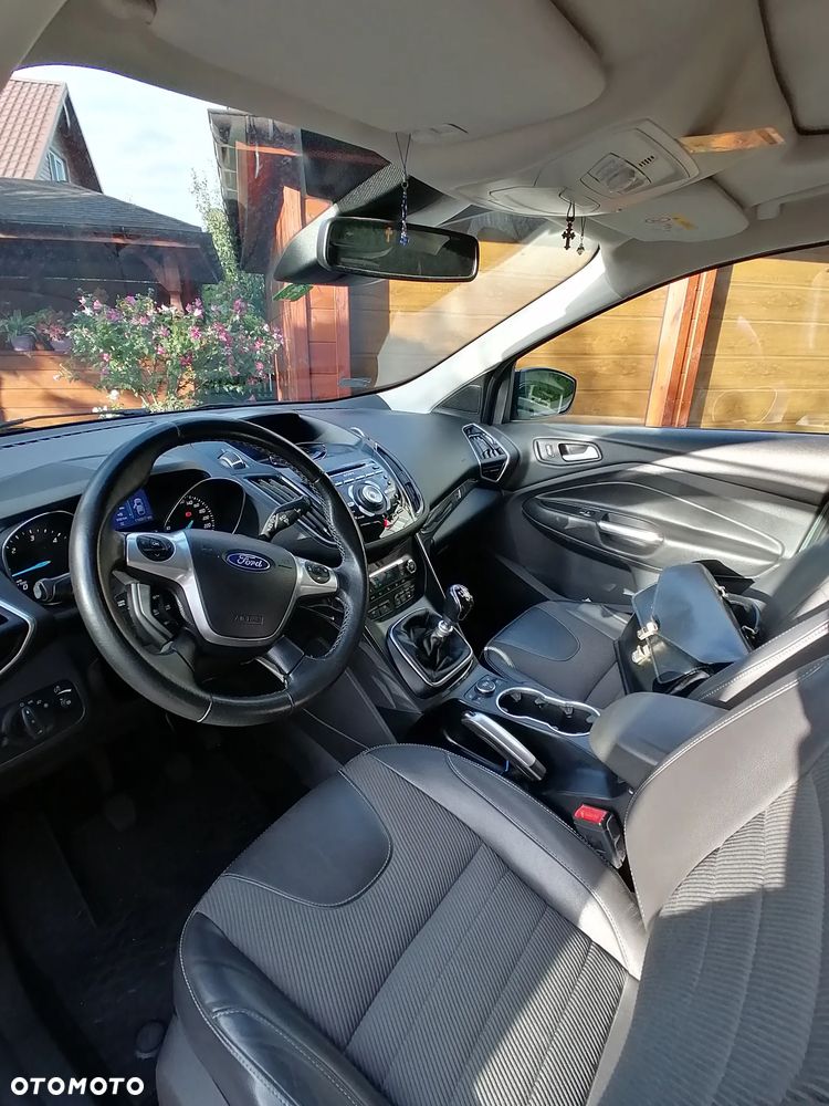 Ford Kuga 2.0 TDCi 4x4 Titanium - 12
