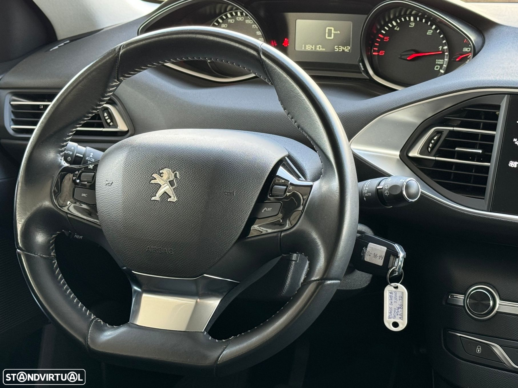 Peugeot 308 SW 1.6 BlueHDi Style J17 - 24