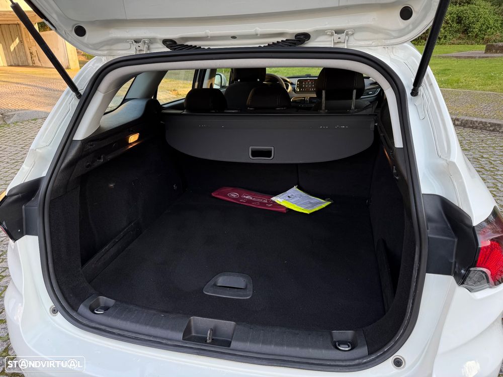 Fiat Tipo Station Wagon 1.3 M-Jet Lounge - 21