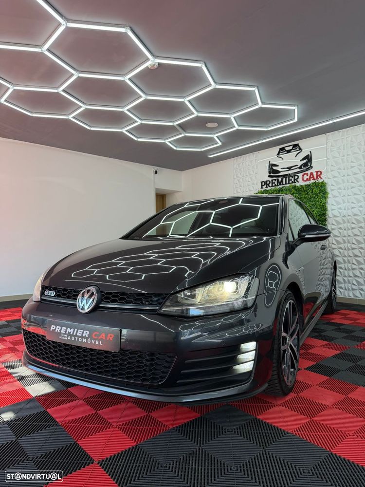 VW Golf 2.0 TDI GTD - 1