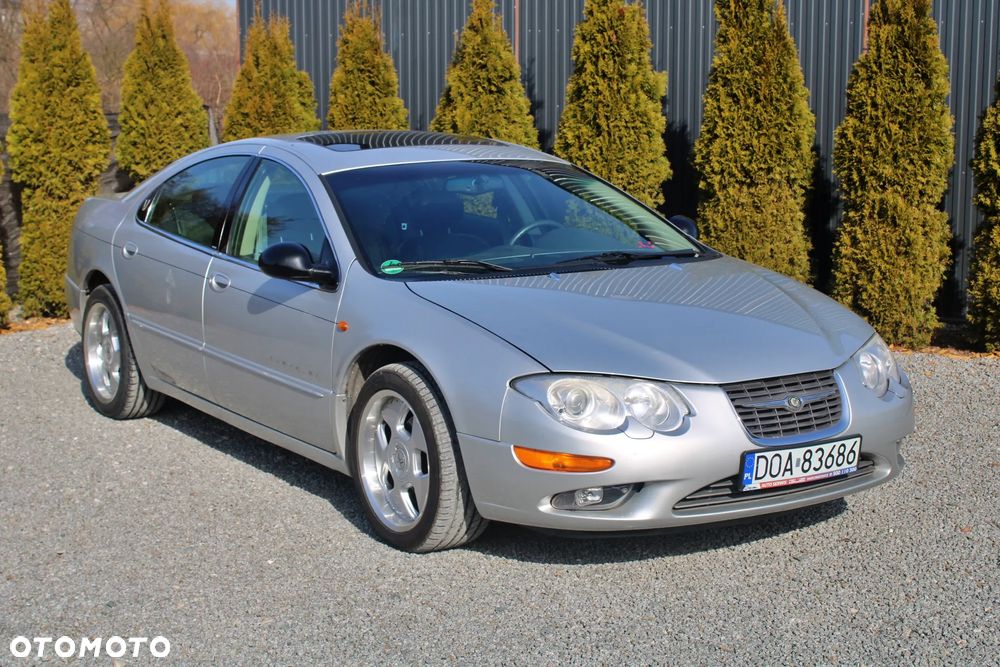 Chrysler 300M - 12
