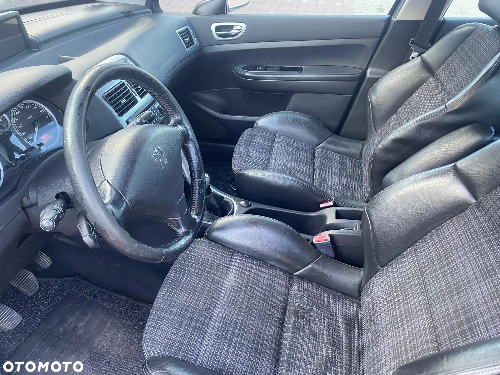 Peugeot 307 HDi 110 Sportline - 5