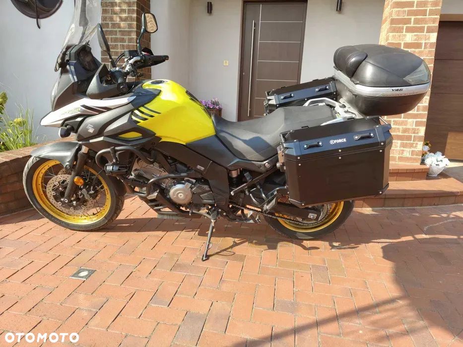 Suzuki V-STROM - 1
