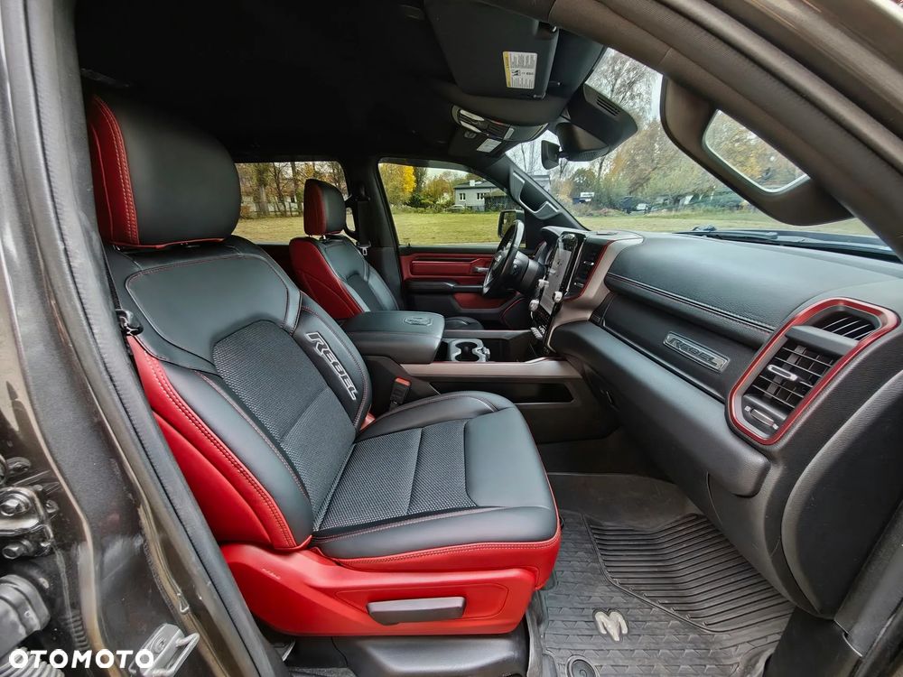 Dodge RAM 5.7 4x4 - 14