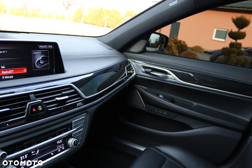 BMW Seria 7 740Li - 12