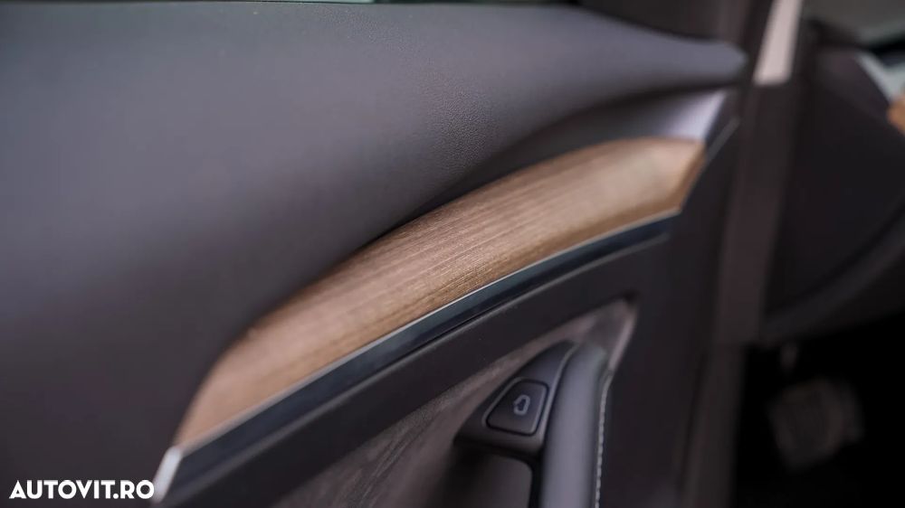 Tesla Model 3 Langstreckenbatterie Allradantrieb Dual Motor - 30