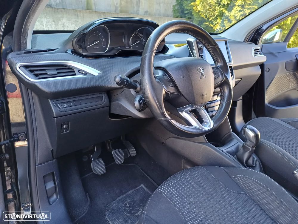 Peugeot 208 1.6 BlueHDi Style - 18