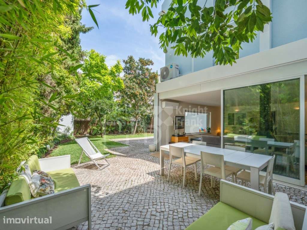 Moradia T4 Triplex na Lapa, Lisboa, com jardim privativo e garagem - Grande imagem: 2/15