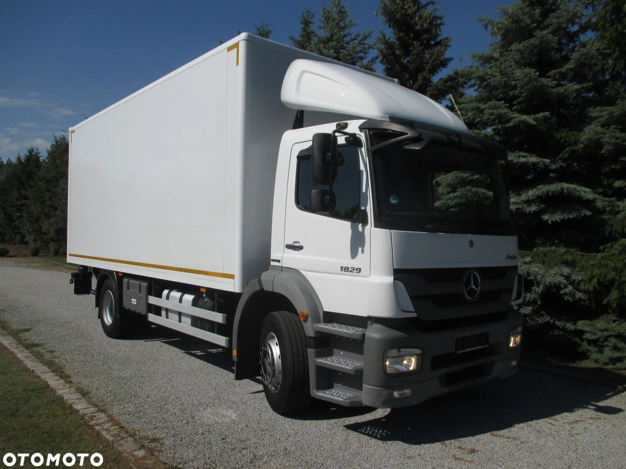 Mercedes-Benz Axor 1829 - 9