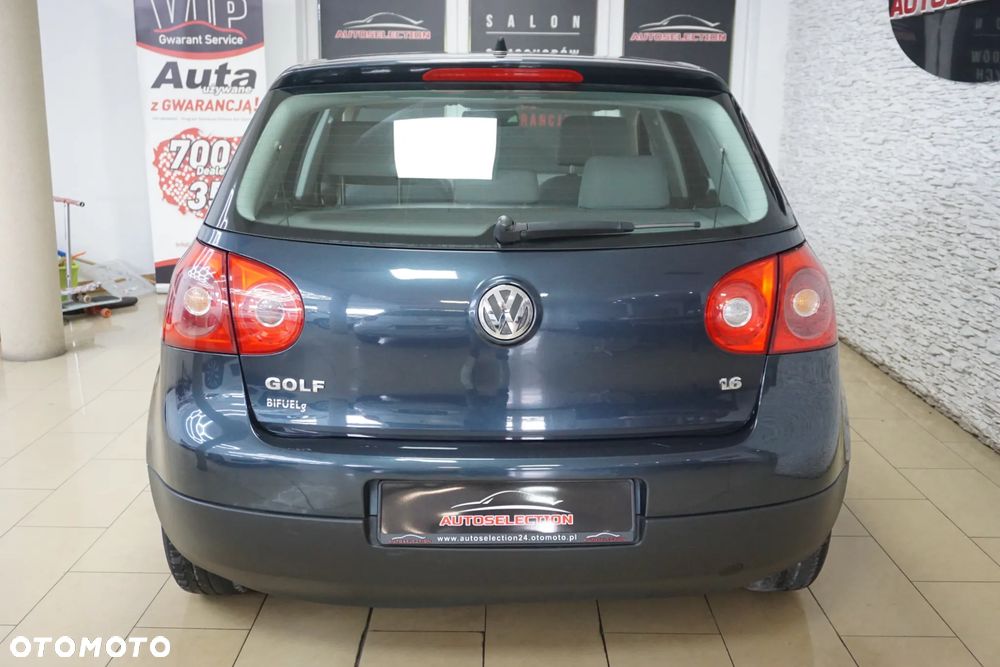 Volkswagen Golf 1.6 Comfortline - 5