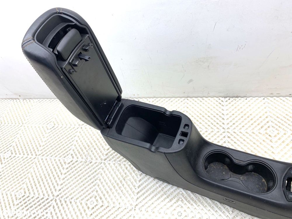 TUNEL ŚRODKOWY  JEEP COMPASS (MP, M6) 2016 - 2022 1.4 MultiAir 103 kW [140 KM] benzyna 2017 - 2022 - 6