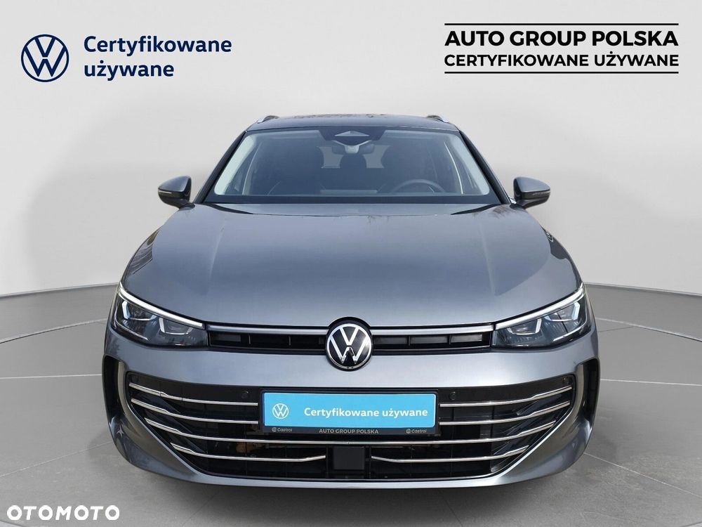 Volkswagen Passat - 12