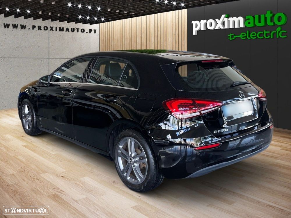 Mercedes-Benz A 250 e - 16