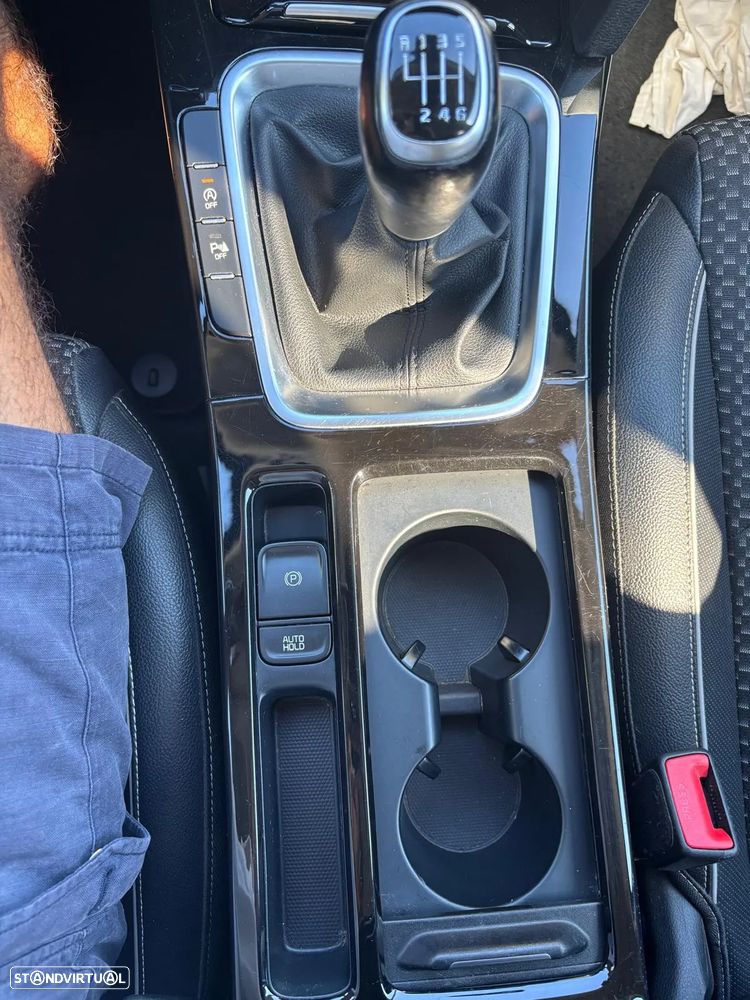 Kia XCeed 1.6 CRDi MHEV Tech - 19