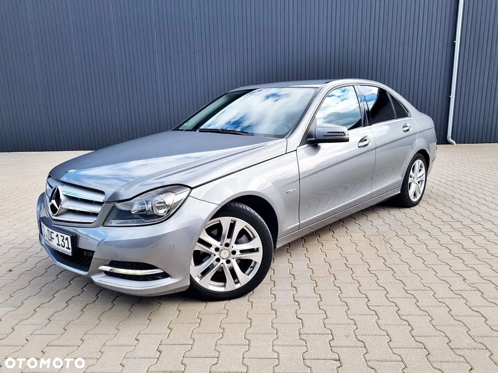 Mercedes-Benz Klasa C 180 BlueEFFICIENCY Elegance - 3