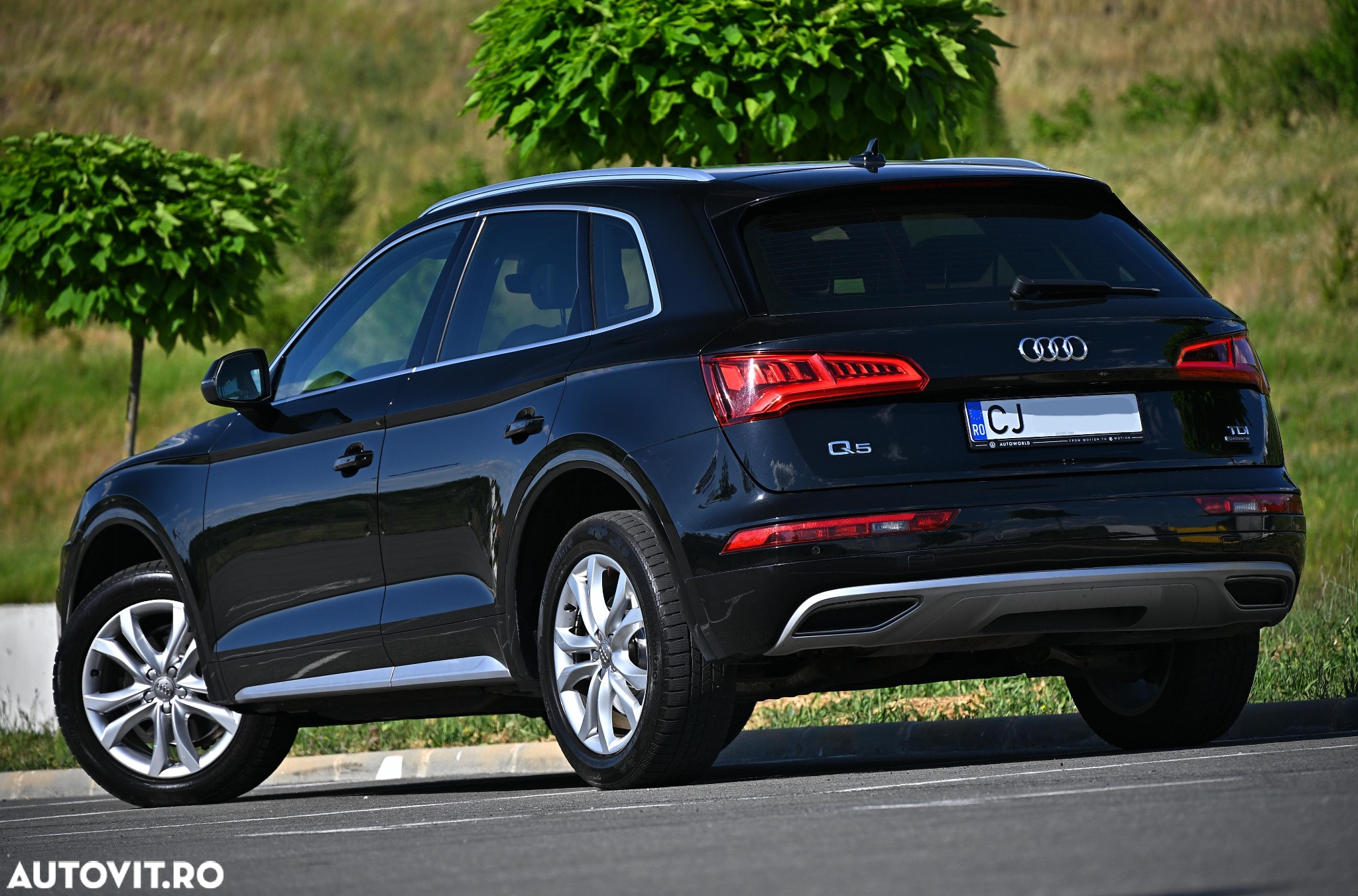 Audi Q5 2.0 40 TDI quattro S tronic Sport - 3