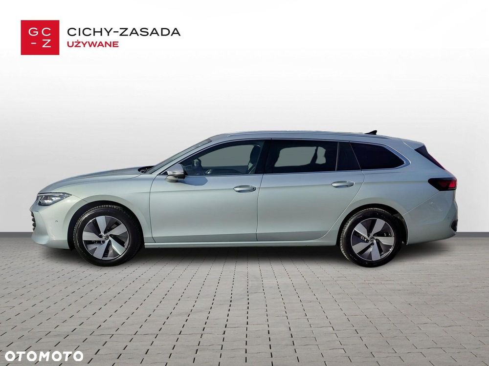 Volkswagen Passat - 2