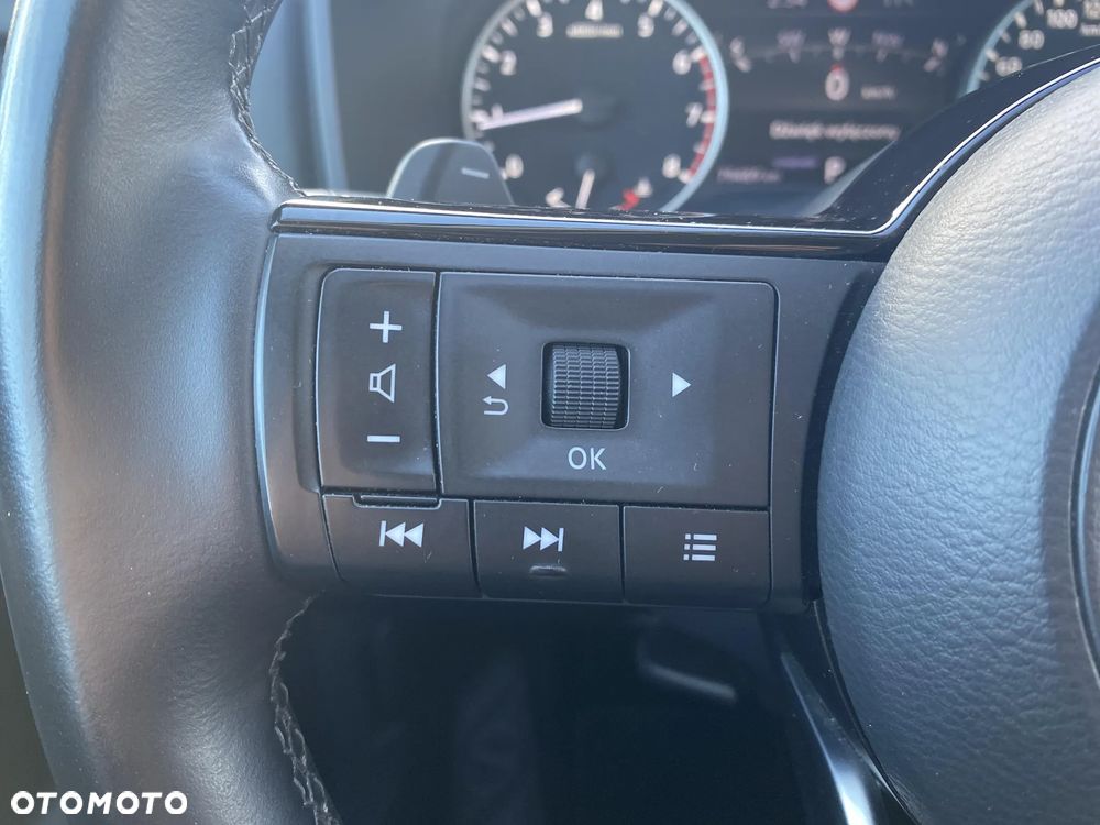 Nissan Qashqai 1.3 DIG-T N-Connecta DCT - 21