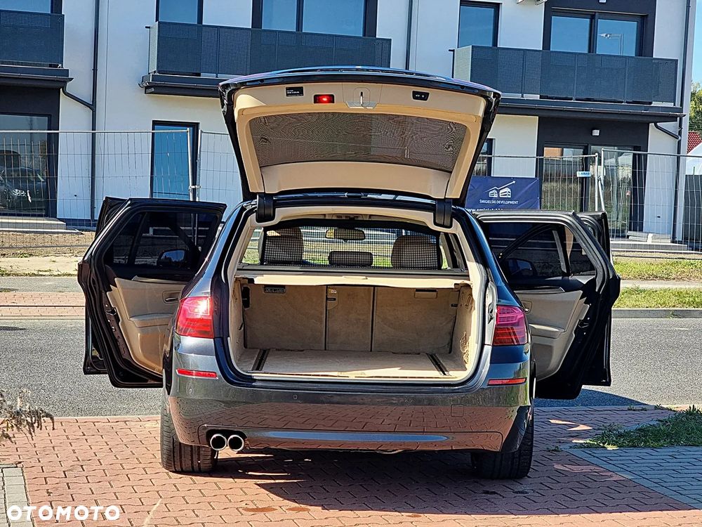 BMW Seria 5 520d Luxury Line sport - 17