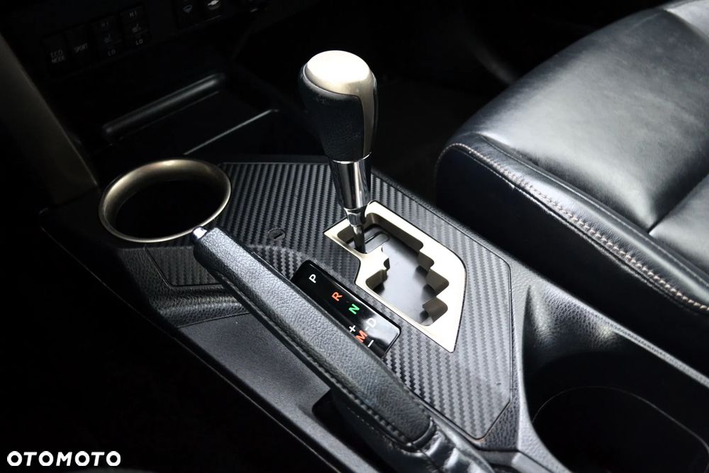 Toyota RAV4 2.0 Prestige MS - 21