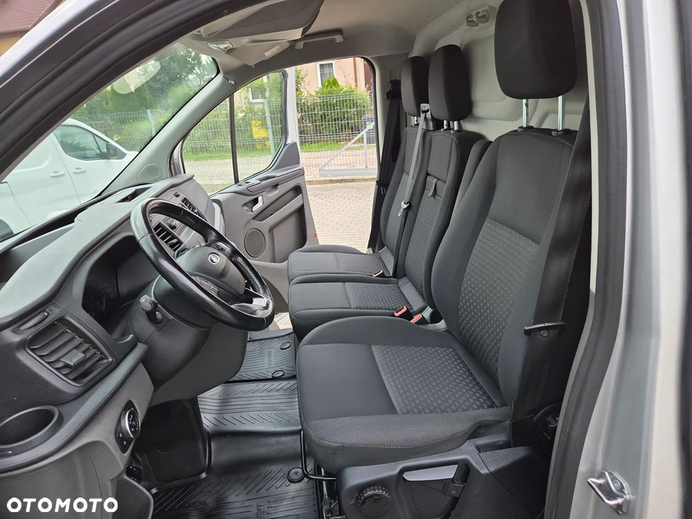 Ford Transit Custom - 12