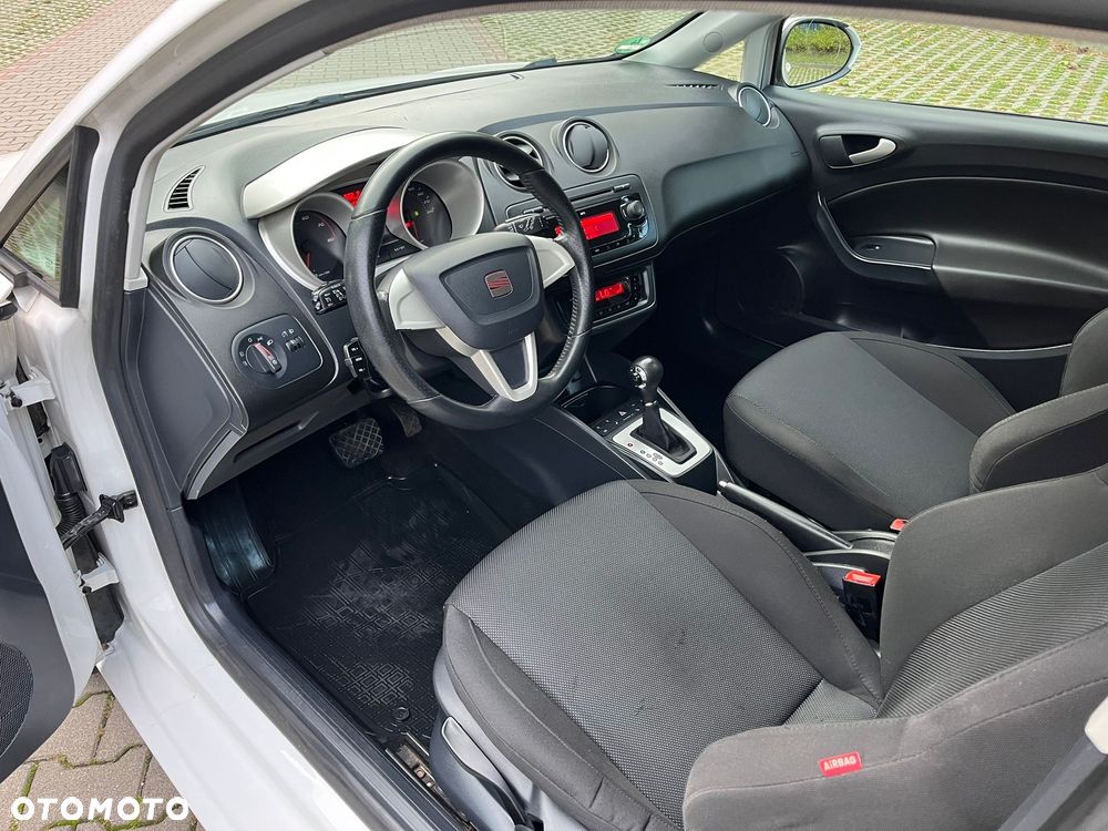 Seat Ibiza SC 1.6 16V DSG Style - 10
