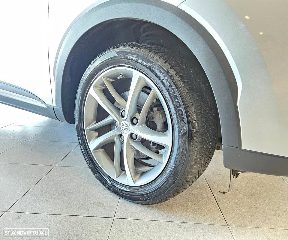 MG EHS 1.5 T-GDI Plug-in Hybrid Luxury - 52