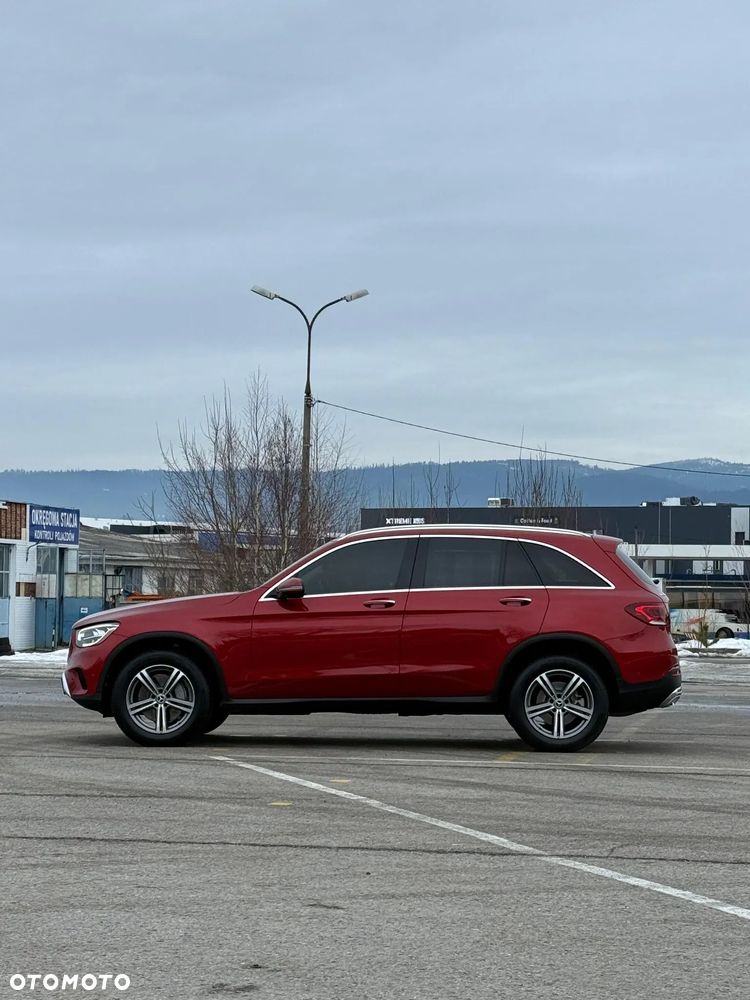 Mercedes-Benz GLC 300 4Matic 9G-TRONIC Exclusive - 3