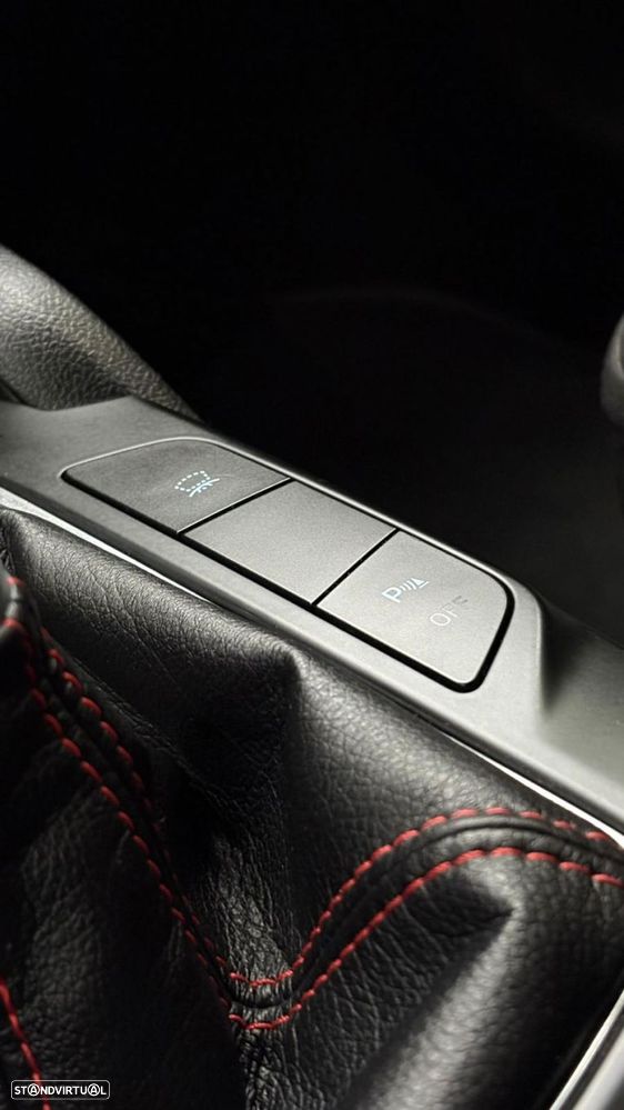 Ford Focus 1.5 TDCi ECOBlue ST-Line - 12