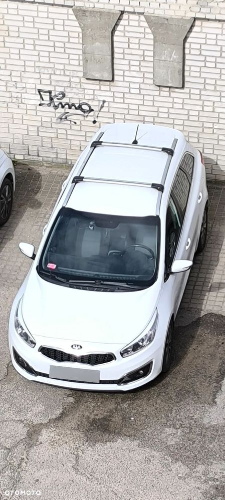 Kia Ceed 1.6 GDI L Business Line - 14