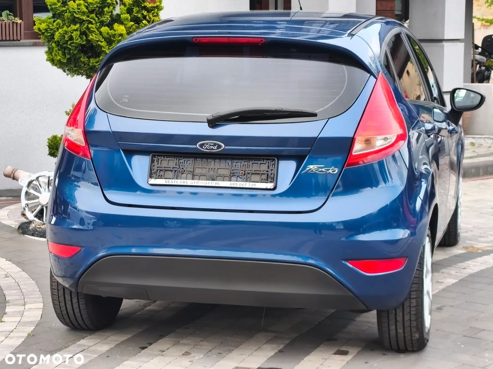 Ford Fiesta 1.3 Ghia - 14
