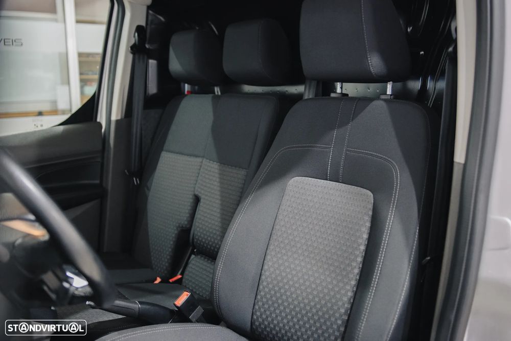 Ford Transit Connect - 18