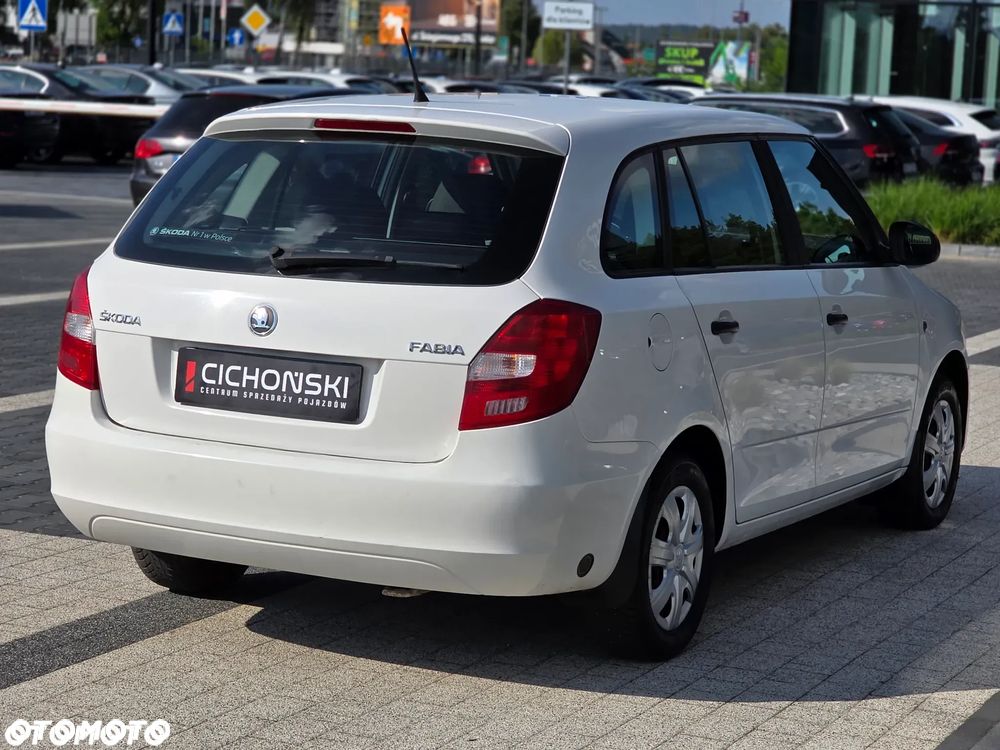 Skoda Fabia 1.2 12V Family Plus - 30