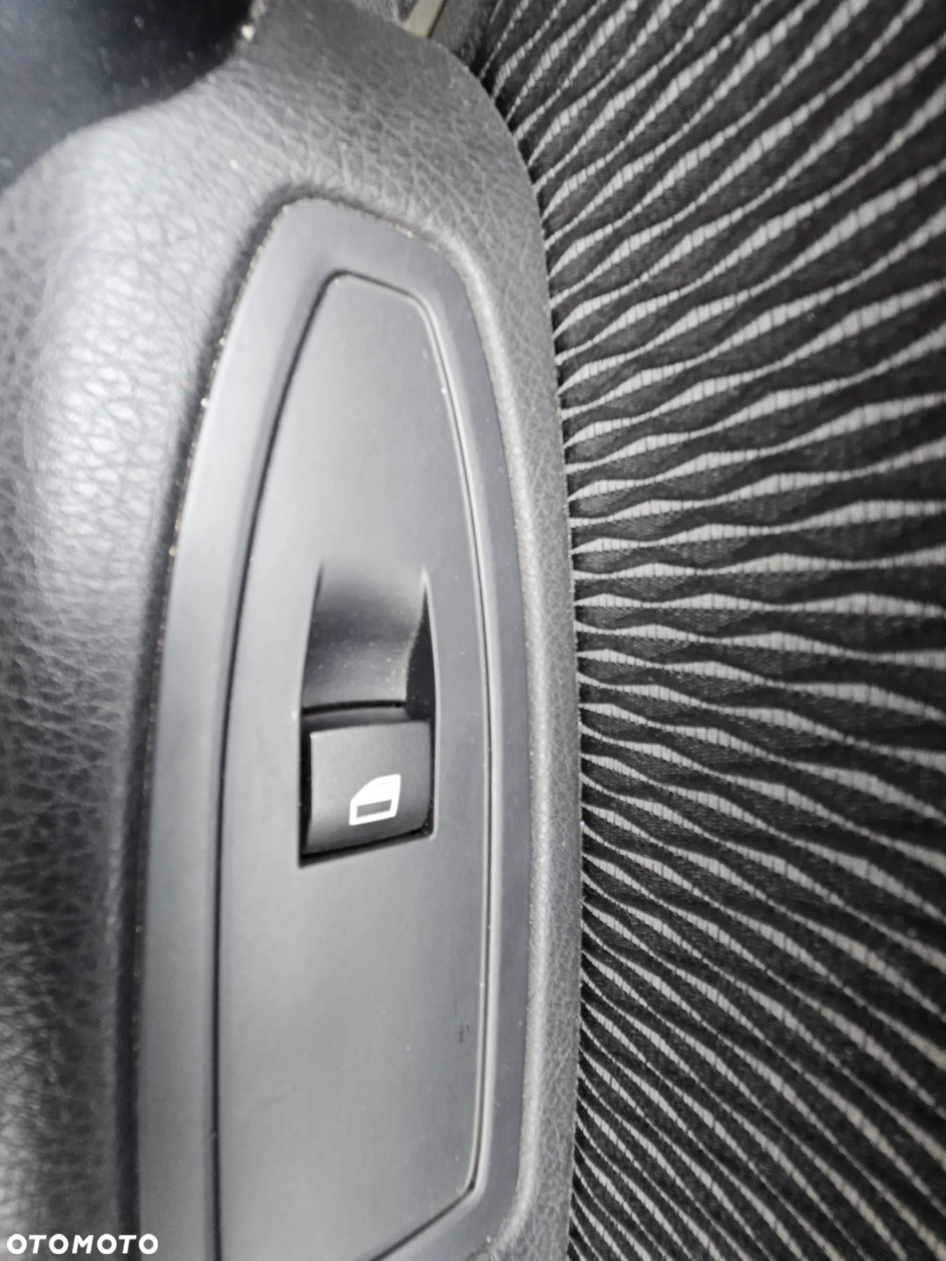 BMW Seria 1 118i - 22