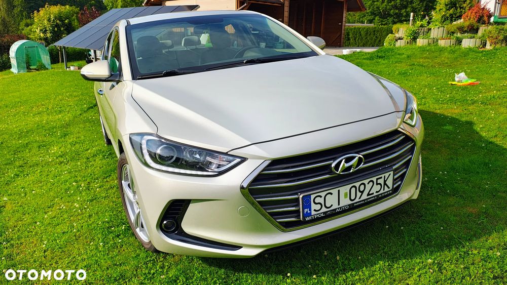 Hyundai Elantra 1.6 Comfort - 26